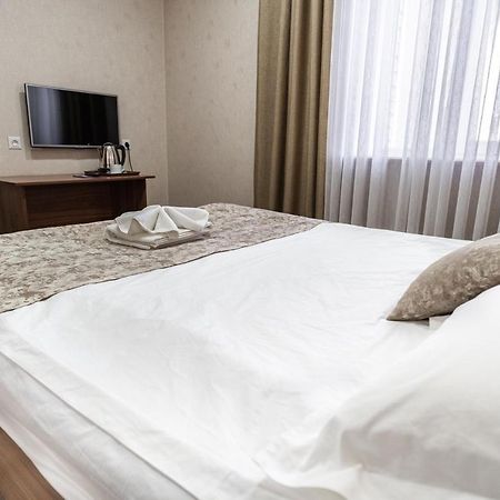 Madanur Hotel Karakol Dış mekan fotoğraf
