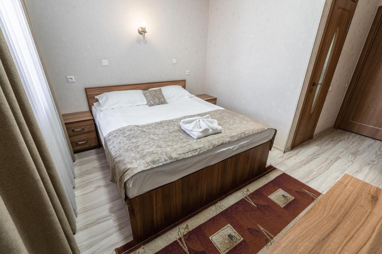 Madanur Hotel Karakol Dış mekan fotoğraf
