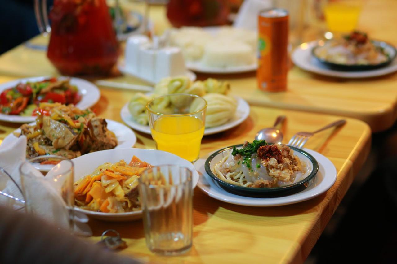 Madanur Hotel Karakol Dış mekan fotoğraf