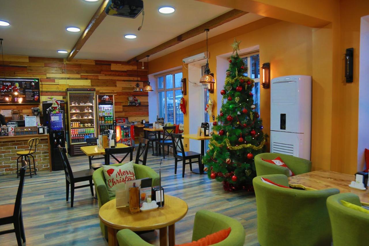 Madanur Hotel Karakol Dış mekan fotoğraf